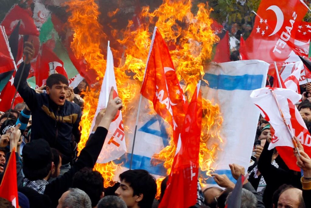 i-AML Turkey Antisemite Websites Runned by Erdogan's Relatives